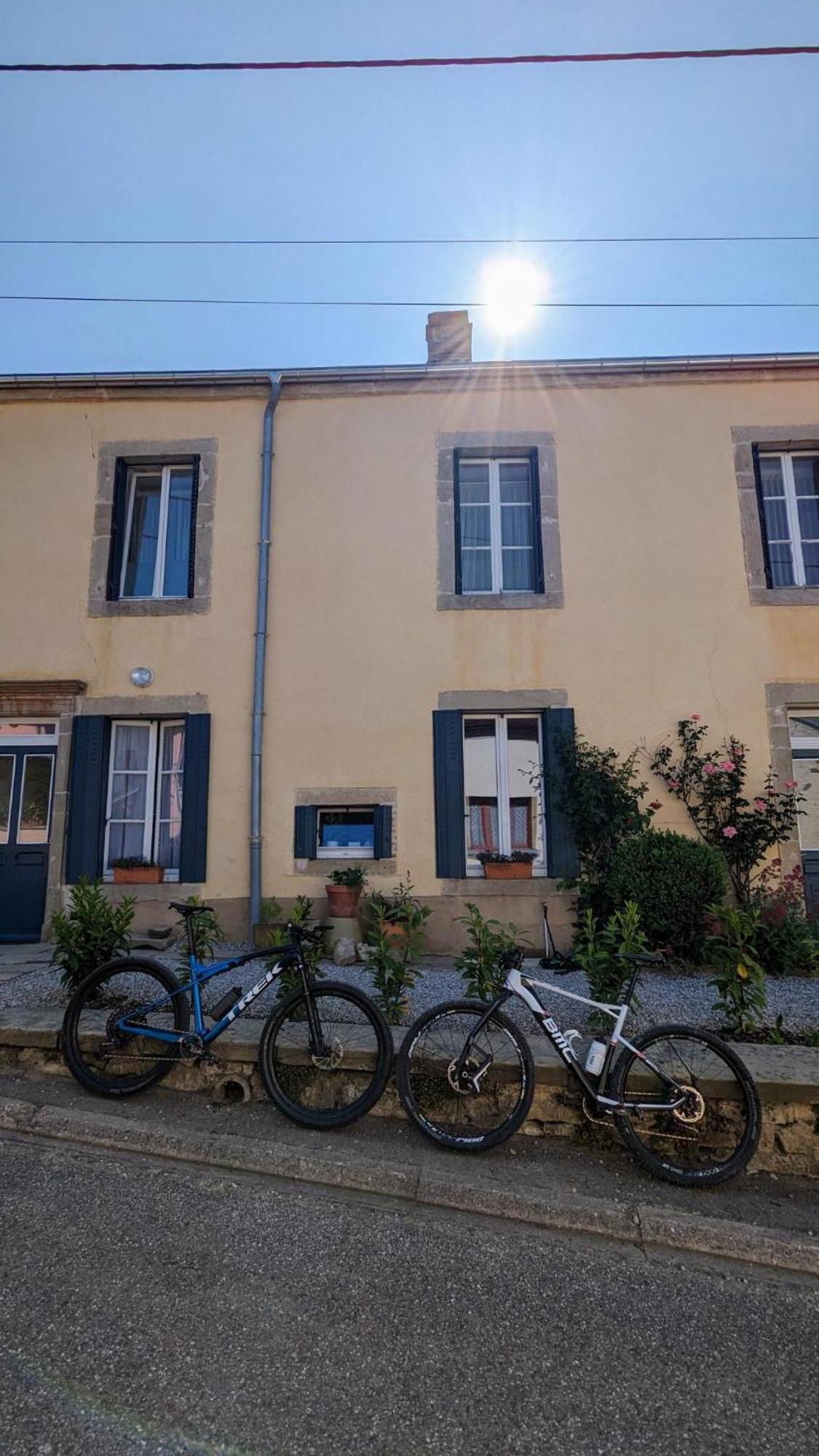 Melay  Maison Egalite المظهر الخارجي الصورة